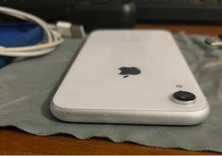 iPhone XR 64GB e Accessori