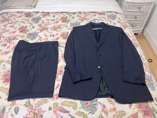 Traje de raya azul