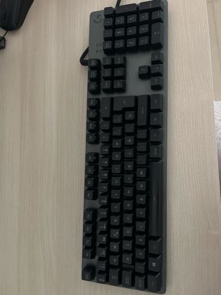 Teclado Logitech G413 carbon mecánico