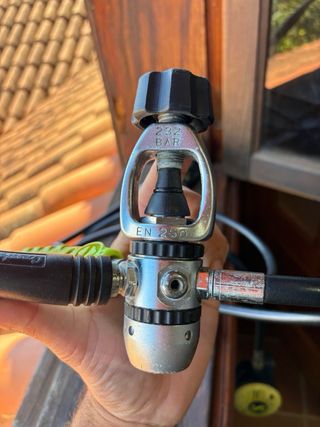 Regulador de buceo Cressi