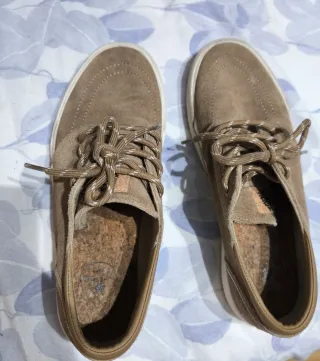 SOLO VENTA EN PERSONA Zapatos de ante marrones