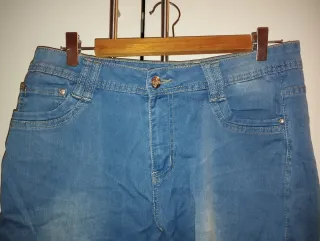 Jeans al ginocchio blu