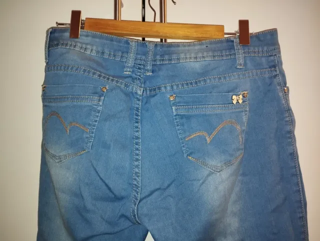 Jeans al ginocchio blu