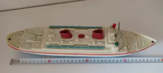 Barco antiguo años 40
