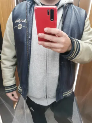 Chaqueta Chevignon Azul y Beige de piel o cuero