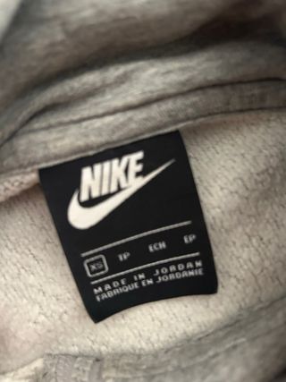 Sudadera Nike gris cremallera talla XS
