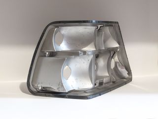 Mercedes 124 - Riflettore interno faro sx poster.