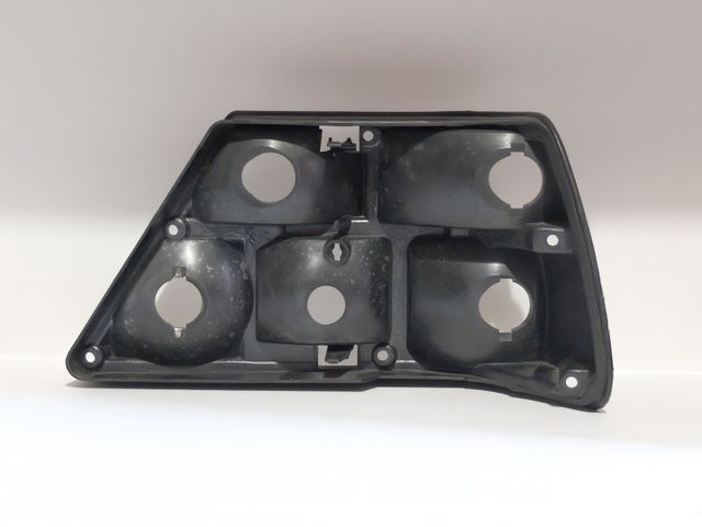 Mercedes 124 - Riflettore interno faro sx poster.