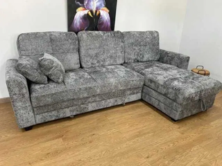 DIVANO LETTO CON CHAISE LONGUE: CHOLLAZO.