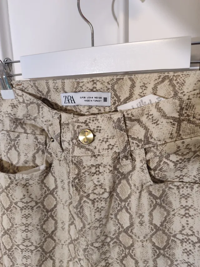 Pantalones Zara Animal Print