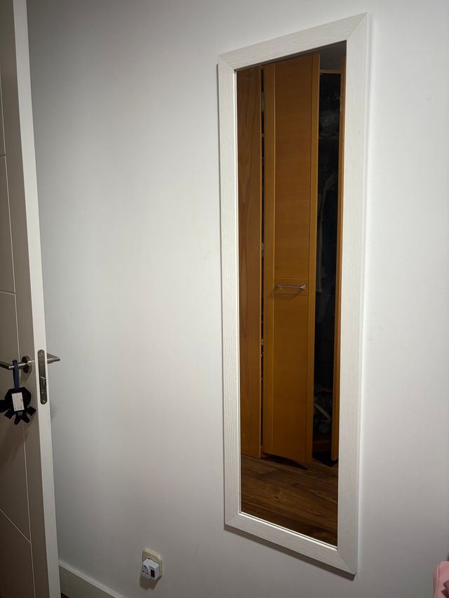 Espejo grande blanco Leroy Merlin para recoger