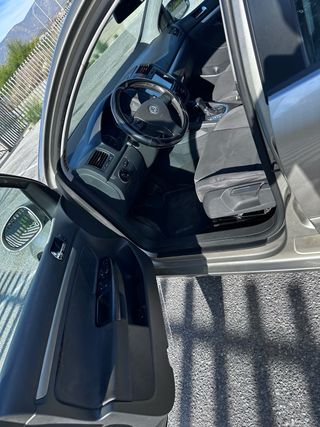 Volkswagen Golf 2004