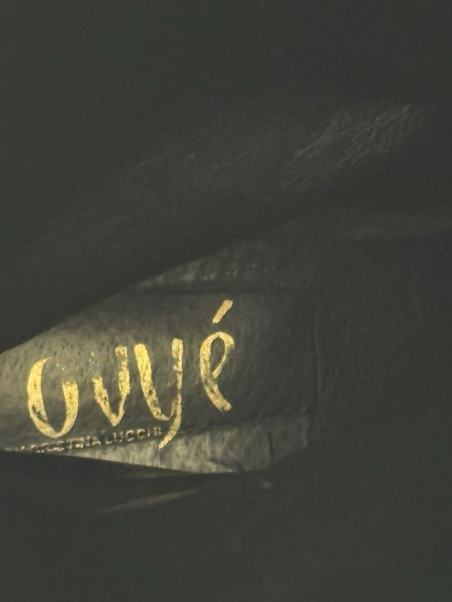 Botas camperas Oyve negras