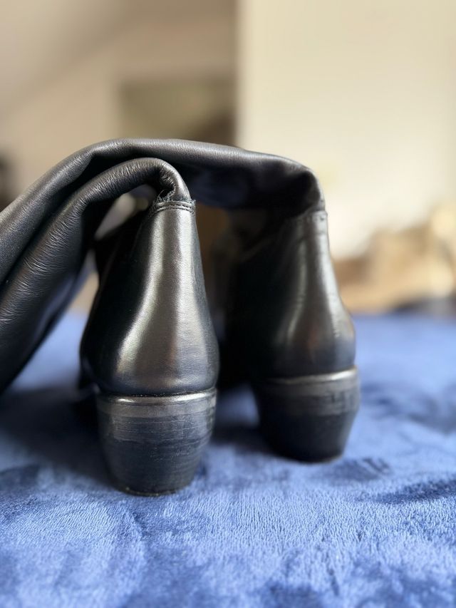 Botas camperas Oyve negras