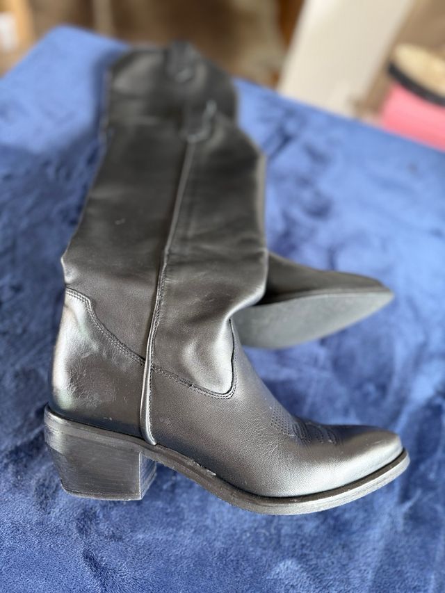 Botas camperas Oyve negras