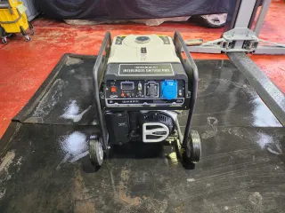 Grupo electrógeno Interlagos OM7000 PRO