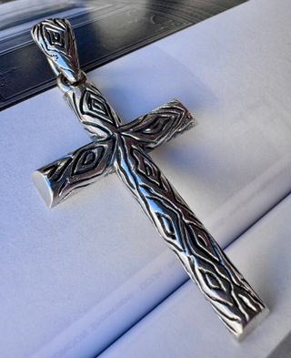Cruz artesanal plata 925