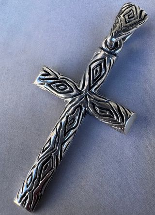 Cruz artesanal plata 925