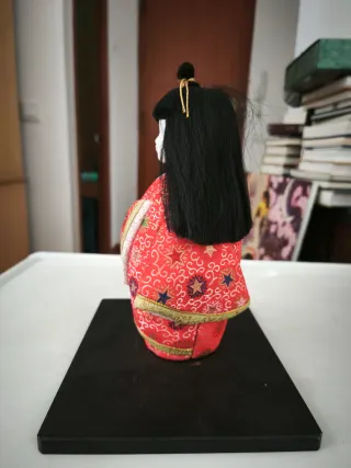 Muñeca japonesa Ningyo tradicional