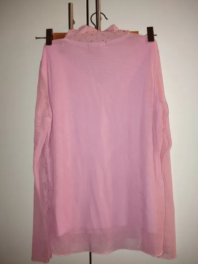 Maglia rosa con brillantini