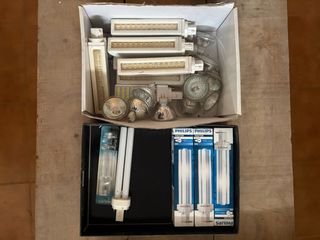 Lote Bombillas LED y Fluorescentes Philips