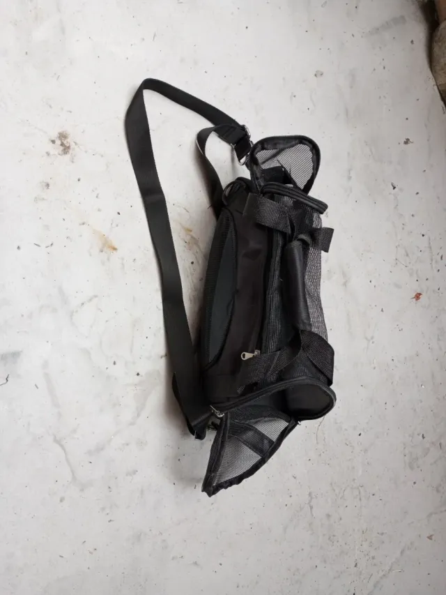 Transportín negro para mascotas