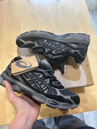Asics Gel-Nyc Gris Grafito/Negro