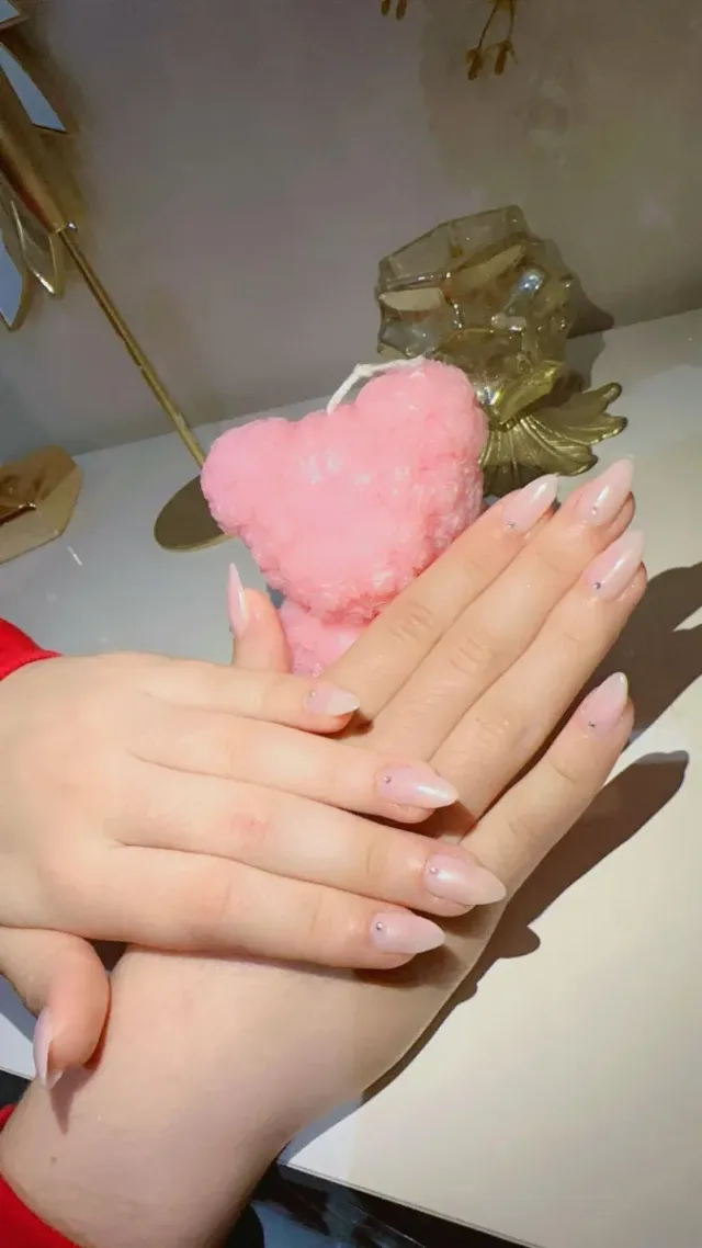 Uñas de gel, acrílico.... Buen precio