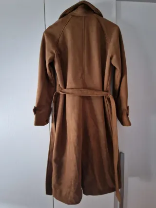 Abrigo marrón imitación ante