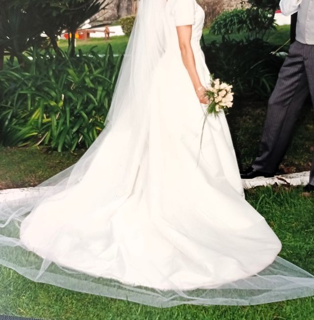 Vestido de Novia Marfil o Crudo Talla 38-40