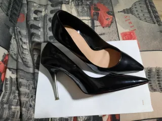 Tacones negros Zara