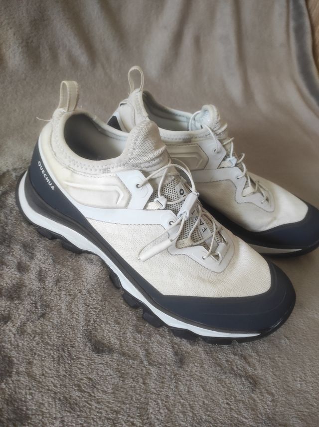 Zapatillas Quechua Azul y Blanco