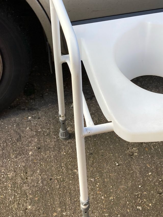 Asiento elevador baño para inodoro con marco