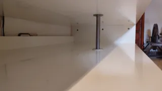 Mueble TV blanco con ruedas