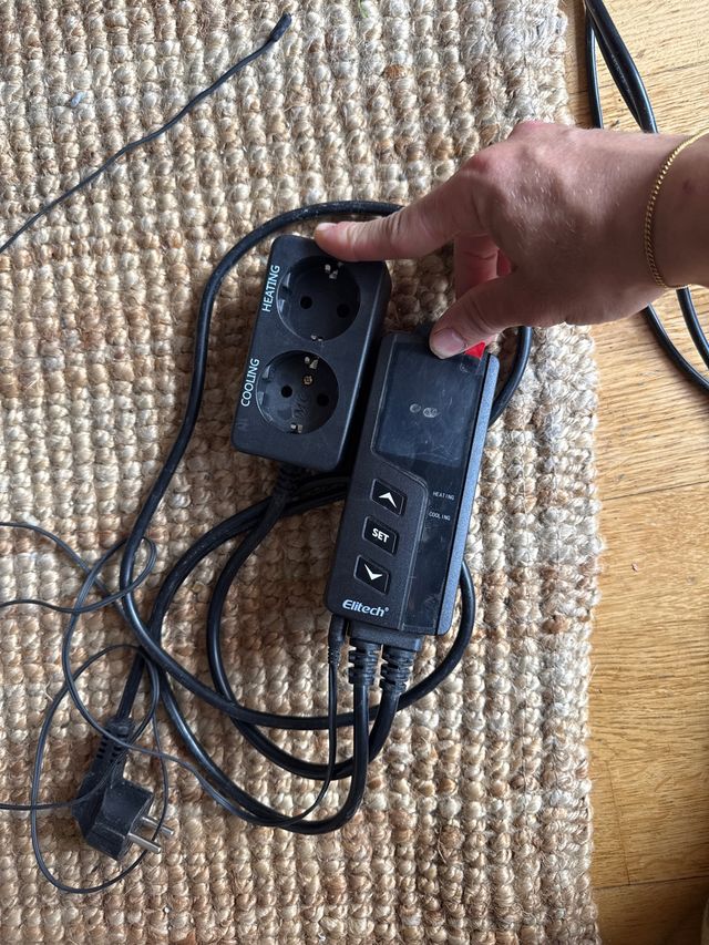 Controlador Elitech Frío/Calor