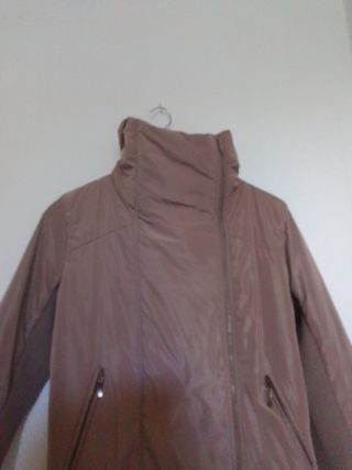 Chaqueta plumífero beige MUCHACHA SHOW