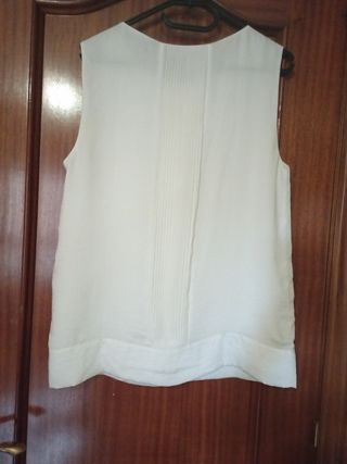 Camisa blanca sin mangas