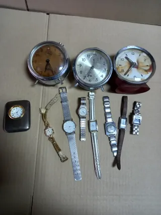Set di orologi da polso e sveglie