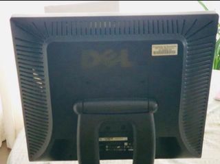 - Monitor Dell 
- Pantalla de 15.6 
- Negro