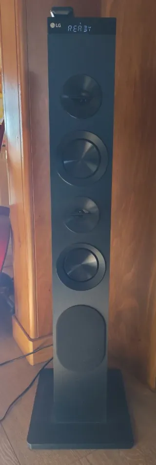 Columna de música LG Negra