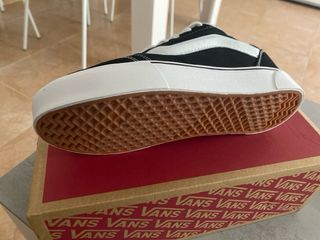 Vans Negras Talla 38.5 Nuevas en Caja
