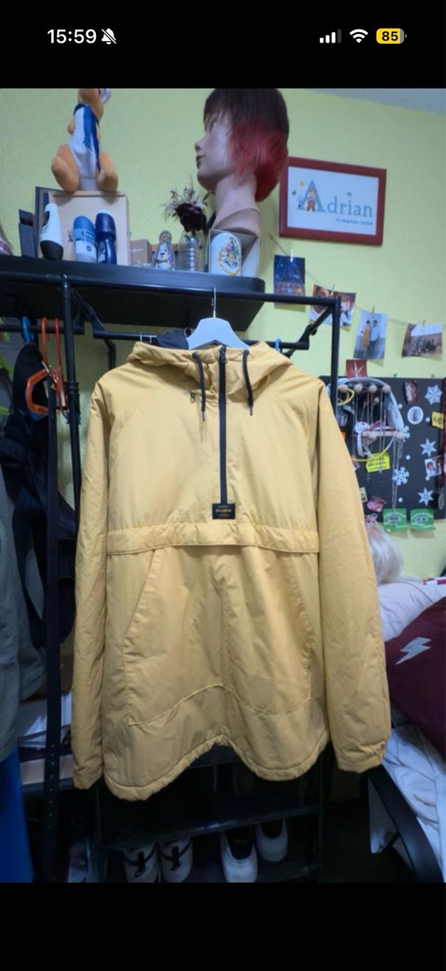 Cazadora Pull and Bear XL/46 Negra y Amarilla