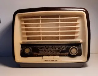 Pequeña Radio Telefunken 