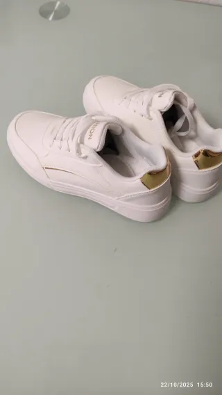Scarpe sportive bianche da donna