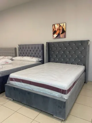 Cama Maldives Terciopelo Gris