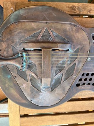 Baton Rouge RR71TC/14-CR Resonador