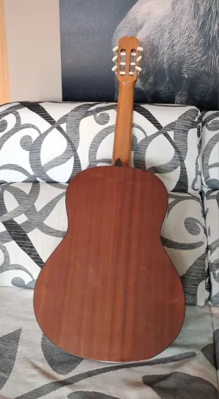 Guitarra Clásica Admira Pack sin usar