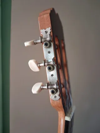 Guitarra Clásica Admira Pack sin usar