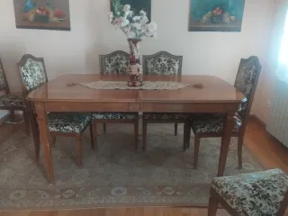 Mesa y 8 Sillas Roble Macizo