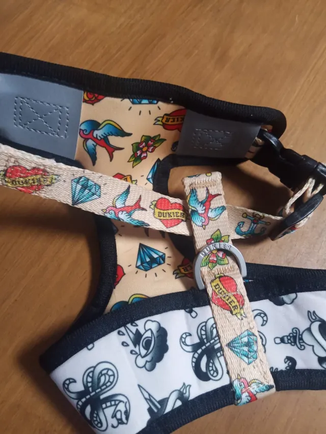 Arnés para perro/gato estampado Más dos cuencos